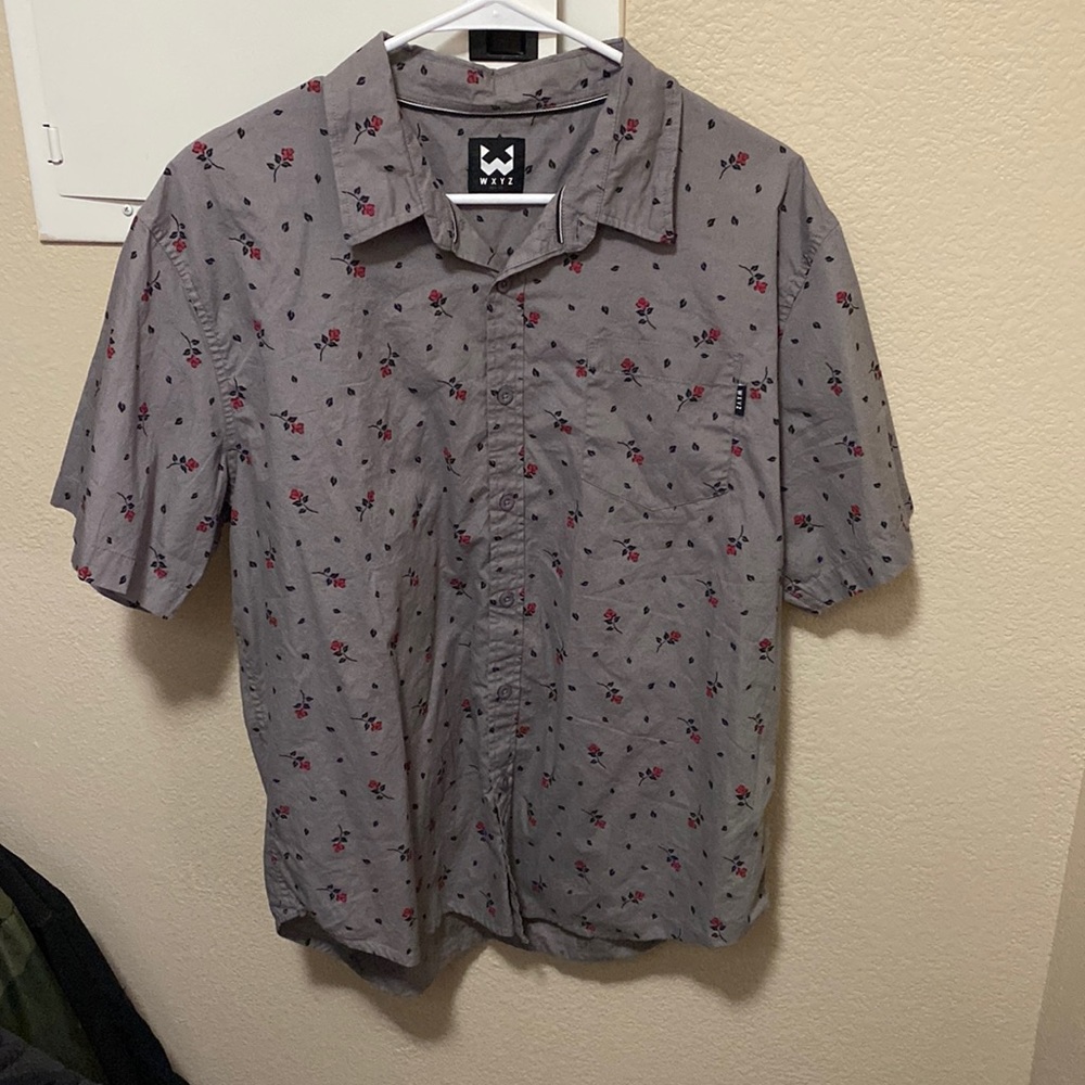 brand WXYZ button down dress shirt. GREY, size LARGE.